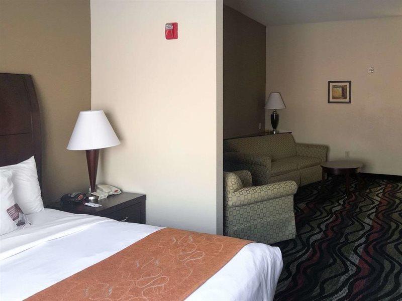 Comfort Suites Beaumont I-10 Экстерьер фото