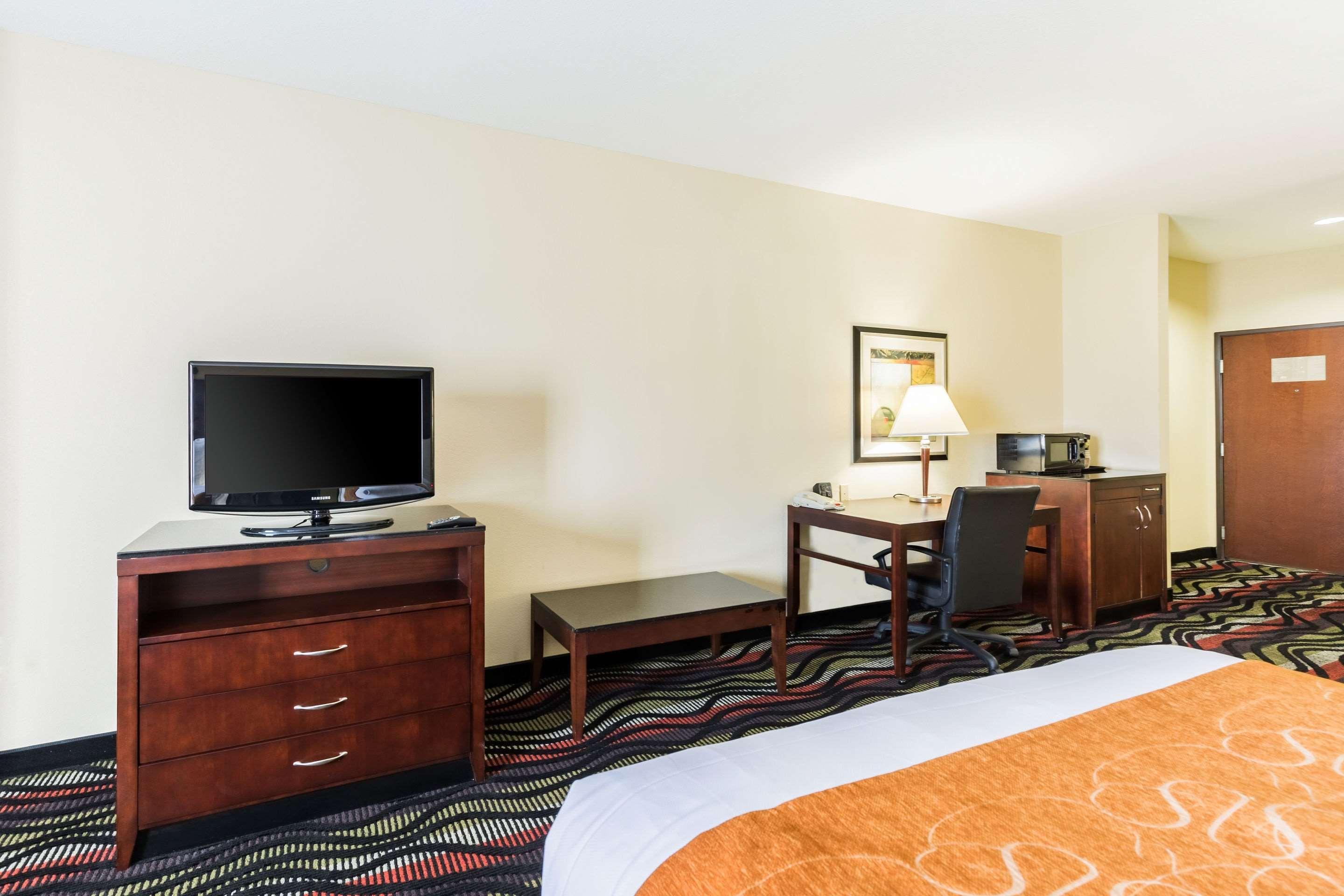 Comfort Suites Beaumont I-10 Экстерьер фото